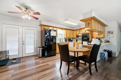 209 Red Oak Street, Livingston, TX 77351 - Photo 9