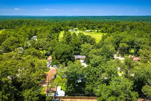 209 Red Oak St, Livingston, TX 77351 - Photo 43