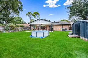 8823 Shadow Crest St, Houston, TX 77074 - Photo 19