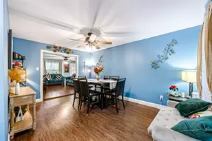 8823 Shadow Crest St, Houston, TX 77074 - Photo 9