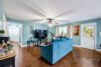 8823 Shadow Crest Street, Houston, TX 77074 - Photo 7