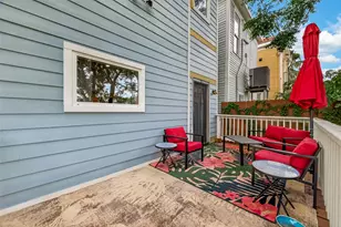 2815 Ball St, Galveston, TX 77550 - Photo 35