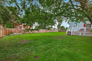 2815 Ball St, Galveston, TX 77550 - Photo 37