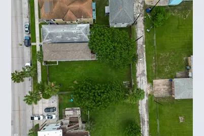 2815 Ball Street, Galveston, TX 77550 - Photo 43