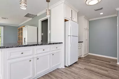 1227 Pecan Street, Clute, TX 77531 - Photo 7