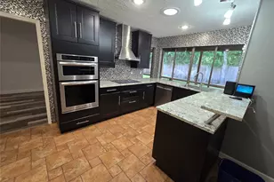 742 Rolling Mill Dr, Sugar Land, TX 77498 - Photo 3