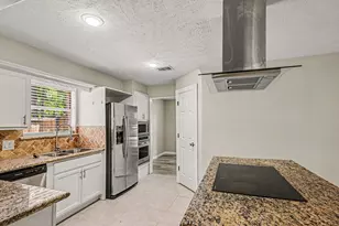 2174 Little Cedar Dr, Houston, TX 77339 - Photo 5