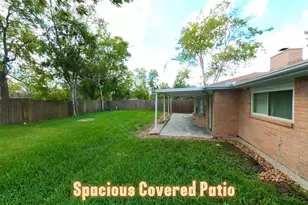 17014 Forest Bend Ave, Friendswood, TX 77546 - Photo 3
