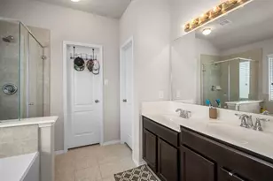 13607 Kodiak Brown Bear St, Crosby, TX 77532 - Photo 7