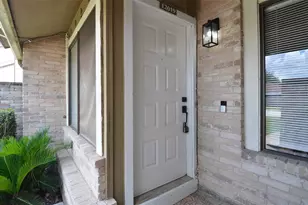12019 Bob White Dr, Houston, TX 77035 - Photo 3