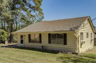 711 Cherokee Dr, Conroe, TX 77316 - Photo 3