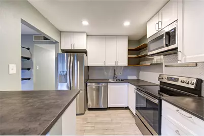 3224 Timmons Lane #155, Houston, TX 77027 - Photo 17