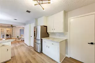 3402 Gannett St, Houston, TX 77025 - Photo 13