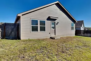 3538 Booker Trl, San Antonio, TX 78223 - Photo 15