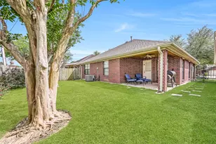 211 Live Oak Ln, Friendswood, TX 77546 - Photo 19