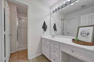 211 Live Oak Ln, Friendswood, TX 77546 - Photo 17
