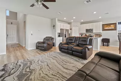 163 Lucky Manor Lane, La Porte, TX 77571 - Photo 5
