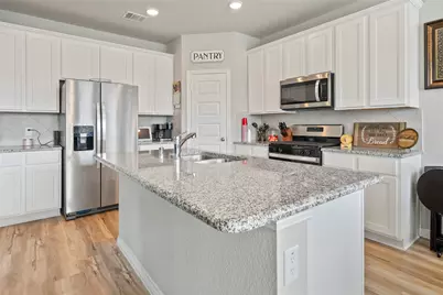 163 Lucky Manor Lane, La Porte, TX 77571 - Photo 9