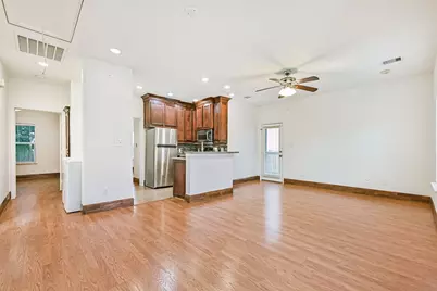 1209 11th Street, Galveston, TX 77550 - Photo 9