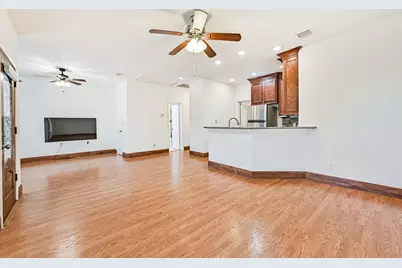 1209 11th Street, Galveston, TX 77550 - Photo 11