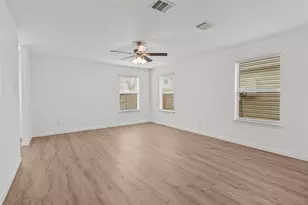 878 Sun Prairie Dr, Houston, TX 77090 - Photo 3