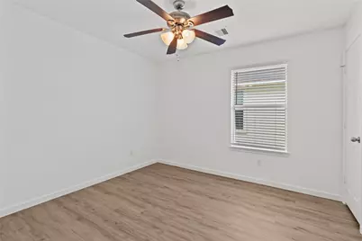 878 Sun Prairie Drive, Houston, TX 77090 - Photo 21