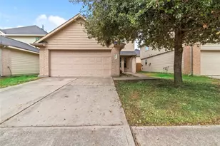 878 Sun Prairie Dr, Houston, TX 77090 - Photo 1