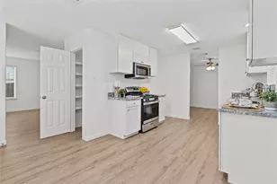 878 Sun Prairie Dr, Houston, TX 77090 - Photo 7