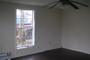 809 8th Ave N, Texas City, TX 77590 - Photo 3