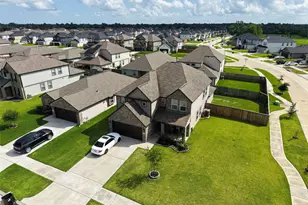 2902 Silverhorn Ln, Rosenberg, TX 77471 - Photo 3