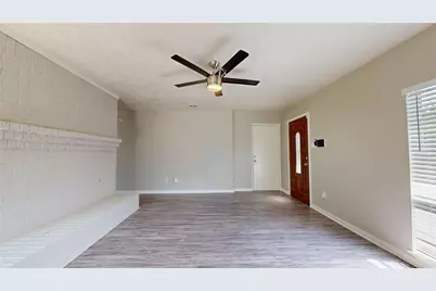 4138 Swinden Drive, Houston, TX 77066 - Photo 7