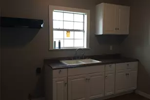 310 Foerster, El Campo, TX 77437 - Photo 7