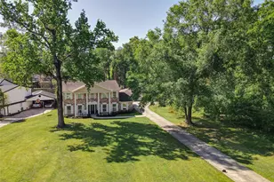 300 Brook Hollow Dr, Conroe, TX 77385 - Photo 31