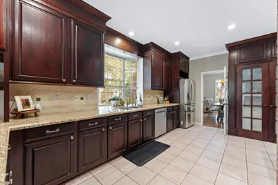 11 Golden Place, The Woodlands, TX 77381 - Photo 17