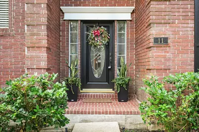 11 Golden Place, The Woodlands, TX 77381 - Photo 5