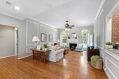 11 Golden Place, The Woodlands, TX 77381 - Photo 11