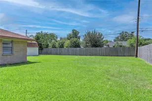 9207 Colleen Rd, Houston, TX 77080 - Photo 21