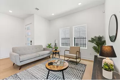 8302 Springwood Canyon Lane, Houston, TX 77055 - Photo 9