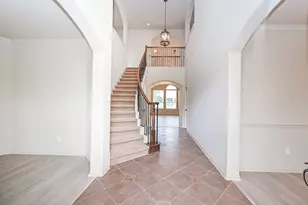 19 Sandwell Place, Spring, TX 77389 - Photo 3