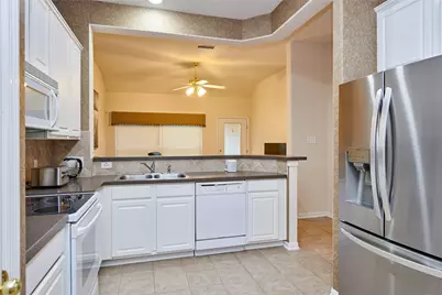 22 W Greenhill Terrace Place, The Woodlands, TX 77382 - Photo 7