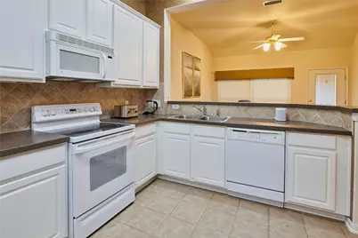 22 W Greenhill Terrace Place, The Woodlands, TX 77382 - Photo 11