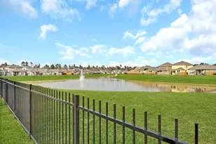 14317 W Pine Heart Dr, Conroe, TX 77302 - Photo 3