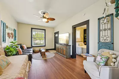 815 Winnie Street, Galveston, TX 77550 - Photo 3
