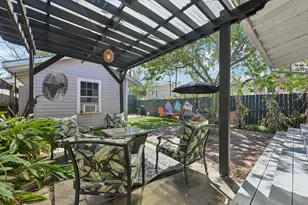 815 Winnie St, Galveston, TX 77550 - Photo 23