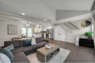 763 Worthshire Street, Houston, TX 77008 - Photo 7