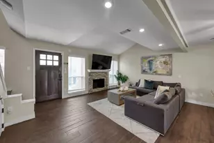 763 Worthshire St, Houston, TX 77008 - Photo 13