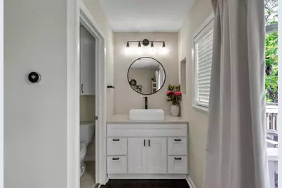 763 Worthshire Street, Houston, TX 77008 - Photo 37