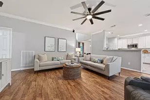 11022 Fallcrest Dr, Houston, TX 77065 - Photo 13