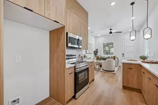7840 Nashville Unit A/B St, Houston, TX 77028 - Photo 7