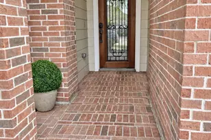 1801 High Falls Ln, Pearland, TX 77581 - Photo 13